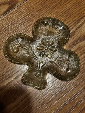 Indiana Glass Chantilly Green Clover Floral Dish